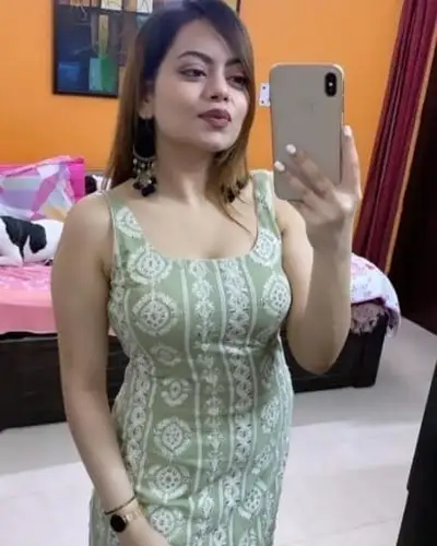 Juhi Kapoor